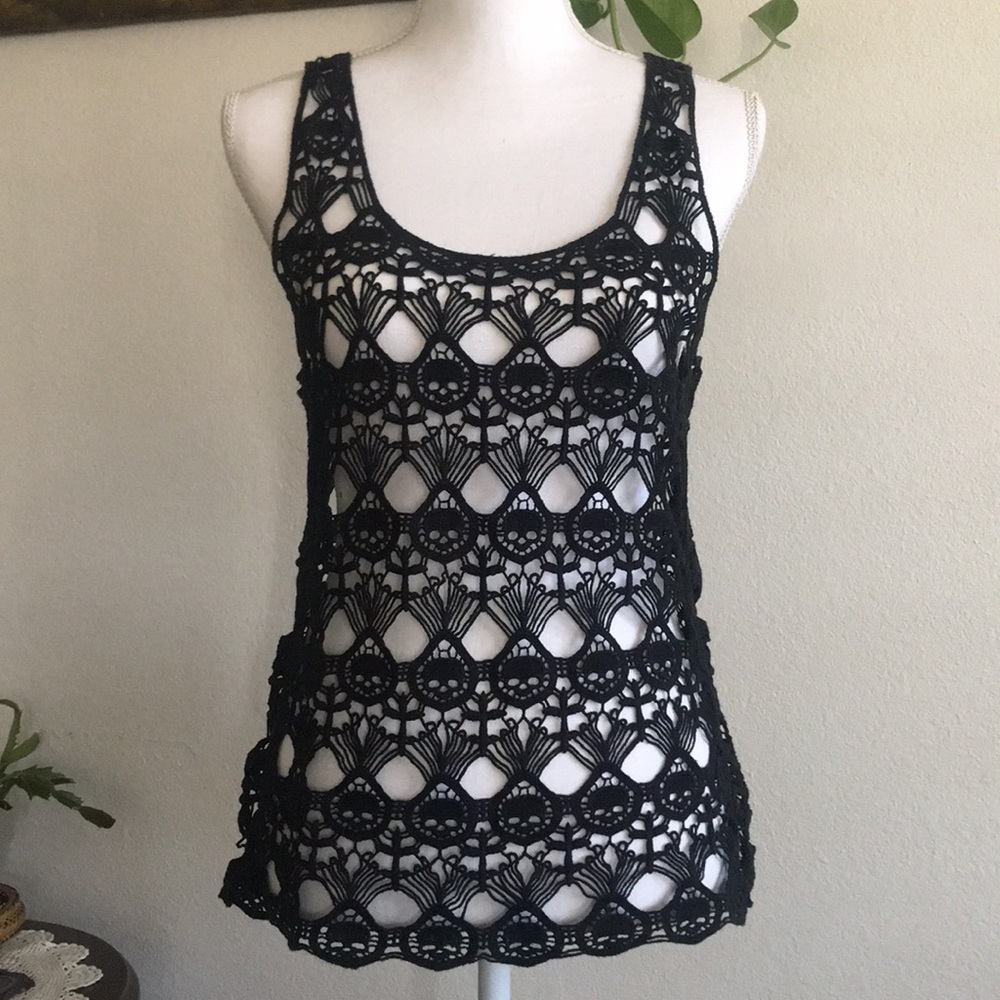 Skull lace top